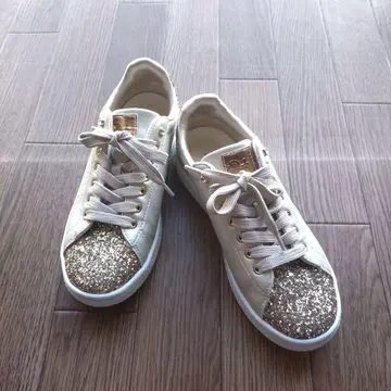 diana 글리터 장식 화이트 스니커즈