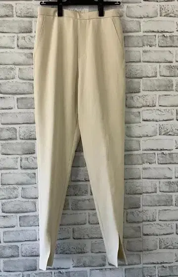 베이지 슬릿 슬랙스