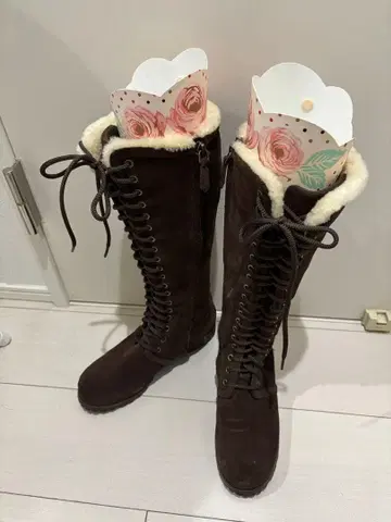 롱 부츠 레이스업 부츠 다크 브라운 스웨이드