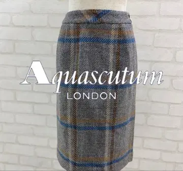새상품급 Aquascutum 그레이 체크 타이트 스커트 울 일본제
