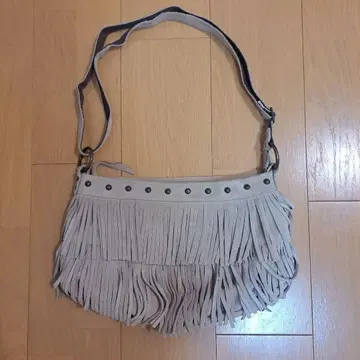 프린지 스웨이드 숄더백 베이지