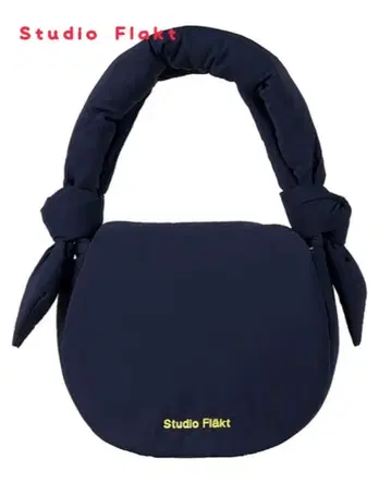 Studio Flakt 플래피 백 미니 네이비