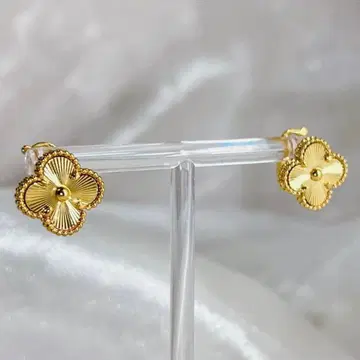 골드 기요셰 조각 [ 희망 신앙 애정 행복 ] 클로버 귀걸이