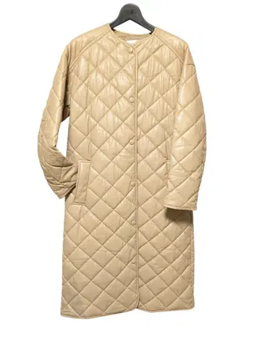 ZARA 에코 가죽 충전솜 퀼팅 코트 인조 가죽 S 사이즈 베이지