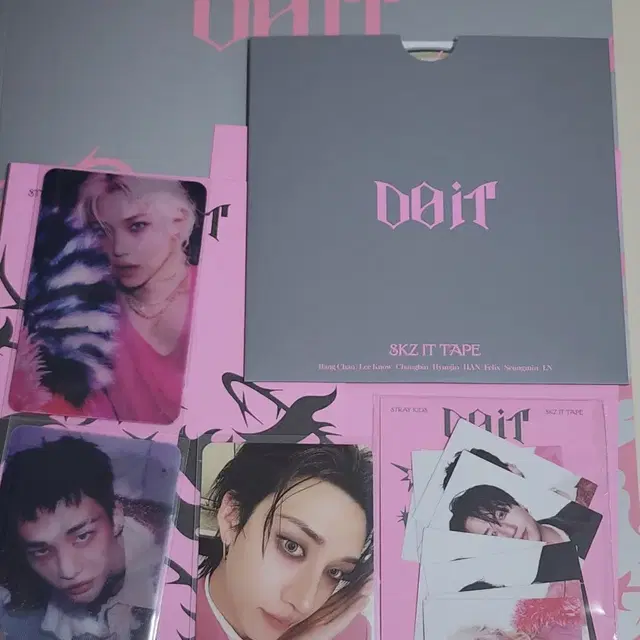 스키즈 Do it 일반반(IT VER) 개봉앨범 앨포 포함 포스터 현진