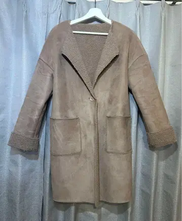 핑크 베이지 무스탕 코트 M 사이즈