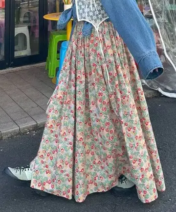 Alley Tokyo 딸기 무늬 롱 스커트