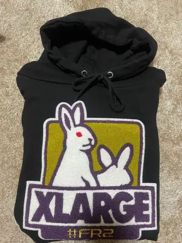 XLARGE #FR2 토끼 자수 후드 부착 트레이닝복