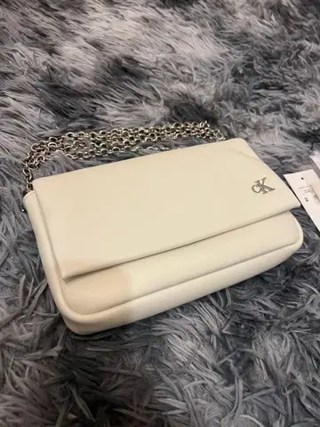 Calvin Klein 숄더백 화이트