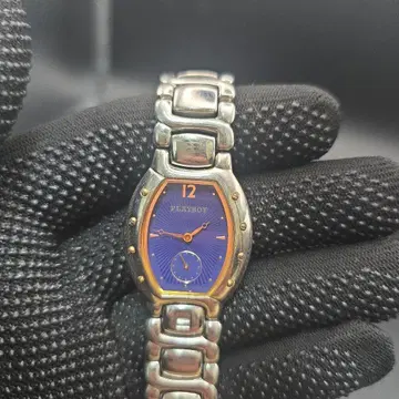 PLAYBOY 여성용 손목시계 아날로그