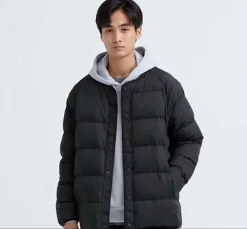 새상품급 유니클로 리사이클 다운 자켓 블랙 M
