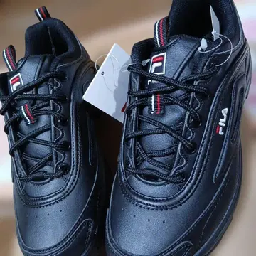FILA 스니커즈 택 포함 미사용 새상품, 새상품급, 블랙, 23.5cm