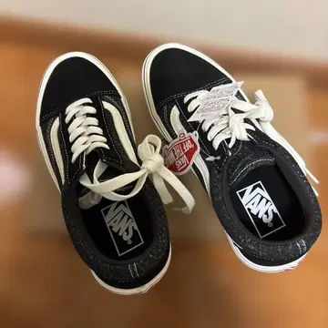 VANS 스니커즈