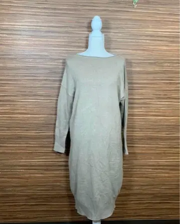 크라프트 스탠다드 부티크 니트 원피스 M 사이즈 옅은 갈색