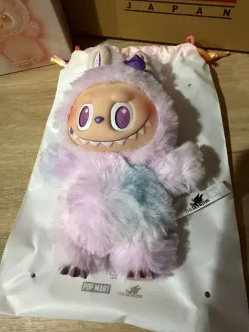 POP MART 러브브 LUKY