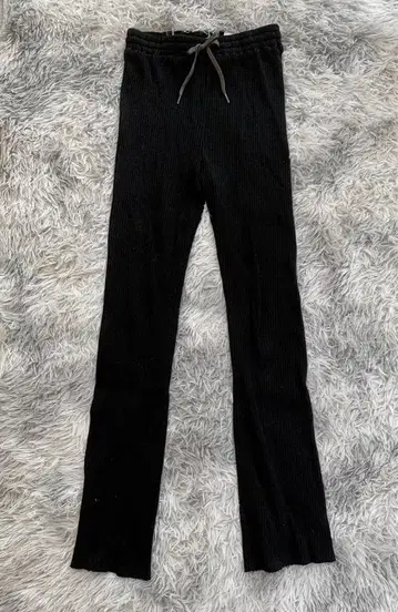 새상품급 레이빔즈 하이 베이직 리브 플레어 팬츠 블랙