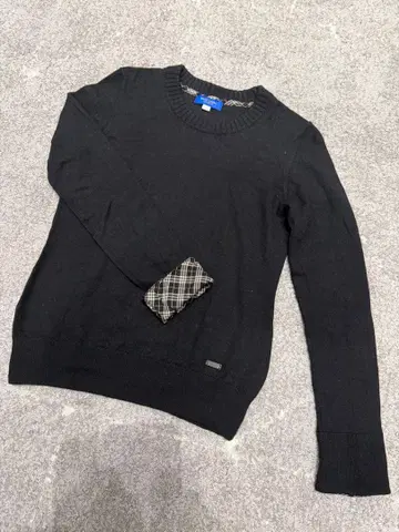 BLUE LABEL CRESTBRIDGE 블랙 니트 38