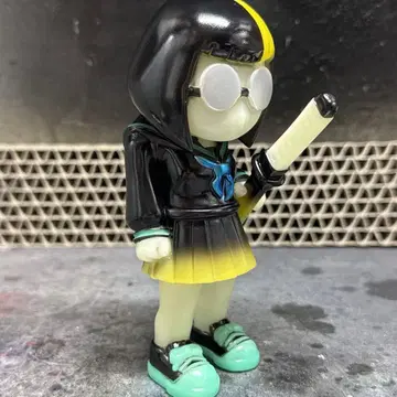 일상에 사는 야요이짱 축광 소프트 비닐 원콘 피규어 사이버 축광