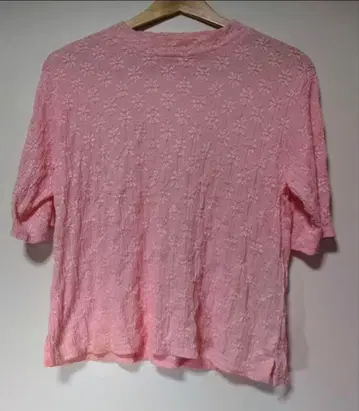 Charming 꽃무늬 핑크 반팔 티셔츠