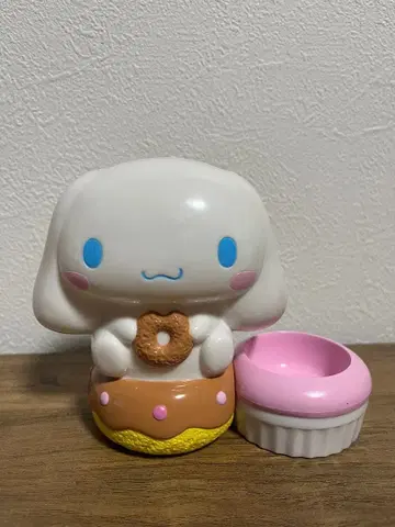 산리오 시나몬 롤 펜꽂이