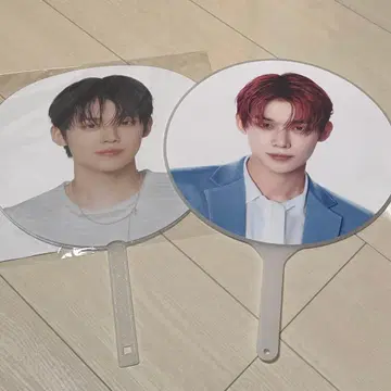 TXT 영준 부채 2개 세트