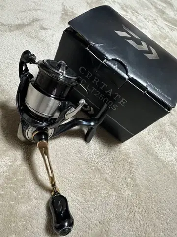 다이와 24 셀테이트 FC LT2500S 새상품급