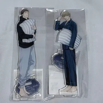 새는 날지 않는다 카페 아크릴 스탠드