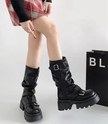 Sibra 커버 미들 부츠 통굽