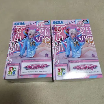 NEEDY GIRL OVERDOSE 피규어 2체