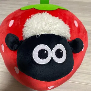딸기 모양 블랙 양 봉제 인형