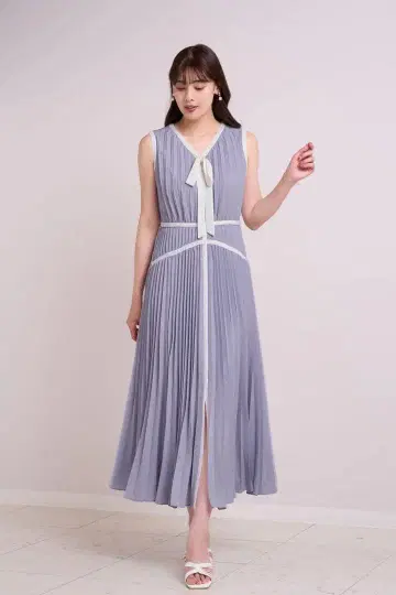 새상품 Formentera Pleated Bicolor Dress