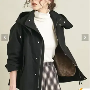 블랙 플리스 안쪽 후드 부착 마운틴 후드티