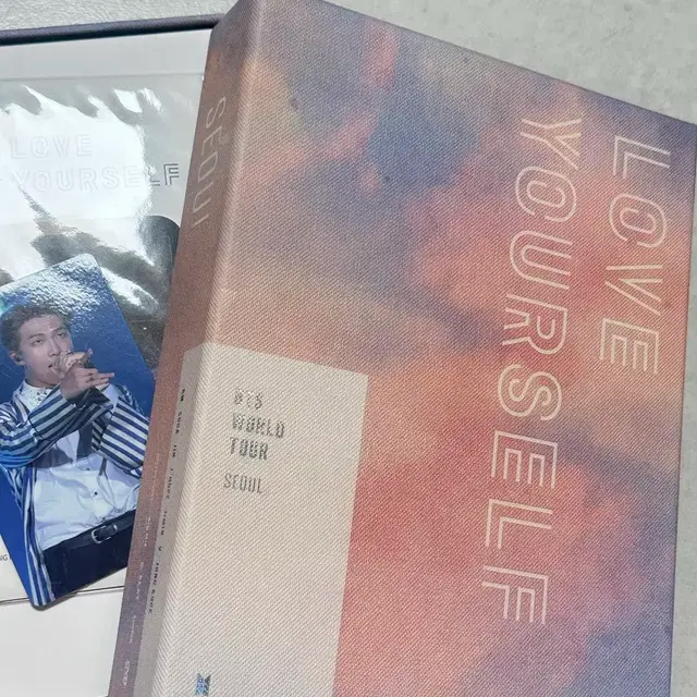 방탄소년단 LOVE YOURSELF 서울 DVD + RM 포카