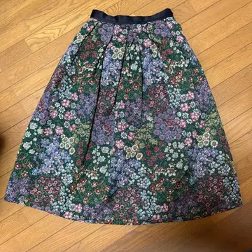 레어 IENA LA BOUCLE 고블랑 직조 플라워 턱 스커트 40