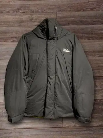 FIRST DOWN 후드 부착 다운 자켓 블랙