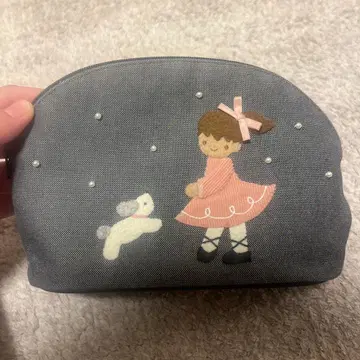 새상품급 파미리아 파우치 손자수