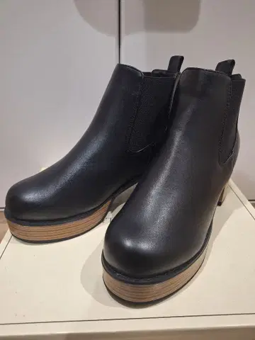 사이드 고어 부츠 블랙 여성용 24~24.5cm