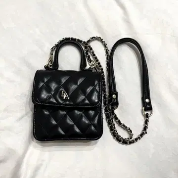 DIANTE QUILTED LEATHER LOGO MINI BAG