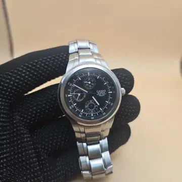 CASIO 크로노그래프 손목시계 블랙