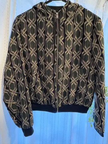 ZARA 기하학 패턴 후드 부착 자켓 USA 사이즈 M