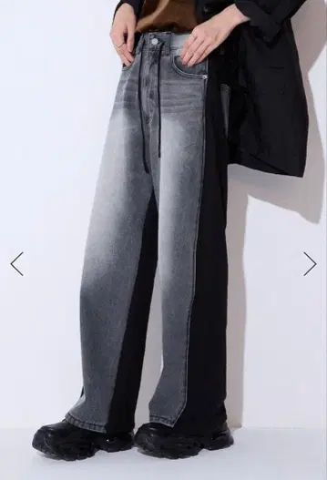 지나시스 맨투맨 도킹 데님