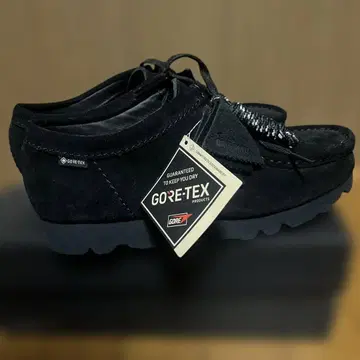 클락스 wallabee GTX UK7