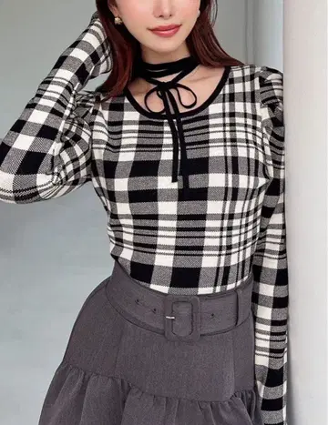 RESEXXY 초커 디자인 니트탑