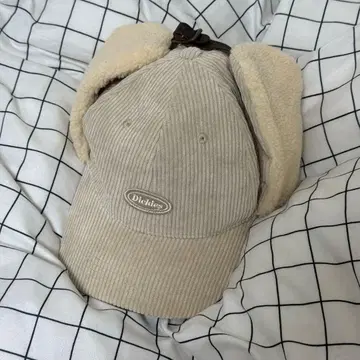 Dickies 베이지 코듀로이 플라이트 캡