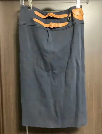 랄프 로렌 size M 네이비 스커트 벨트 포함
