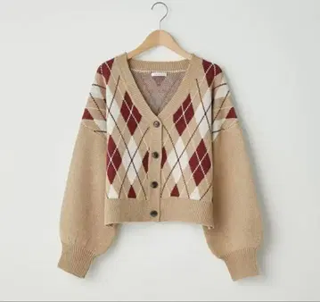 새상품 올리브 데 올리브 다이아몬드 패턴 크롭 가디건 세트