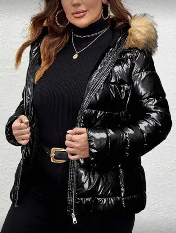 블랙 퍼(fur) 부착 다운 자켓