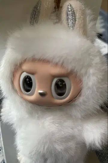 Labubu 지모모 화이트 천사 지모모