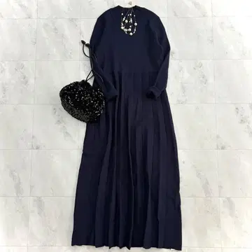 [택 포함] ur's 보틀넥 플리츠 롱 니트 원피스 네이비