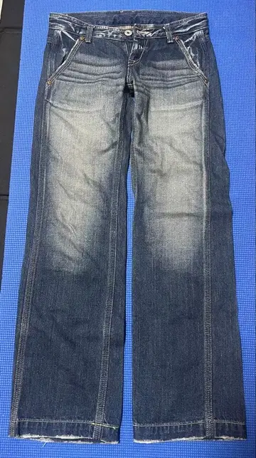 젬블 블루 스트레이트 레그 데님 페인터 L 로우라이즈